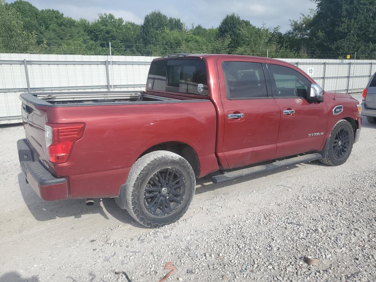 2017 Nissan Titan Sv - Фото 3