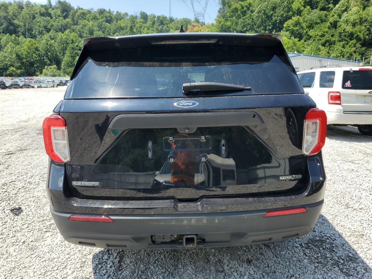 2021 Ford Explorer Police Interceptor - Image 6