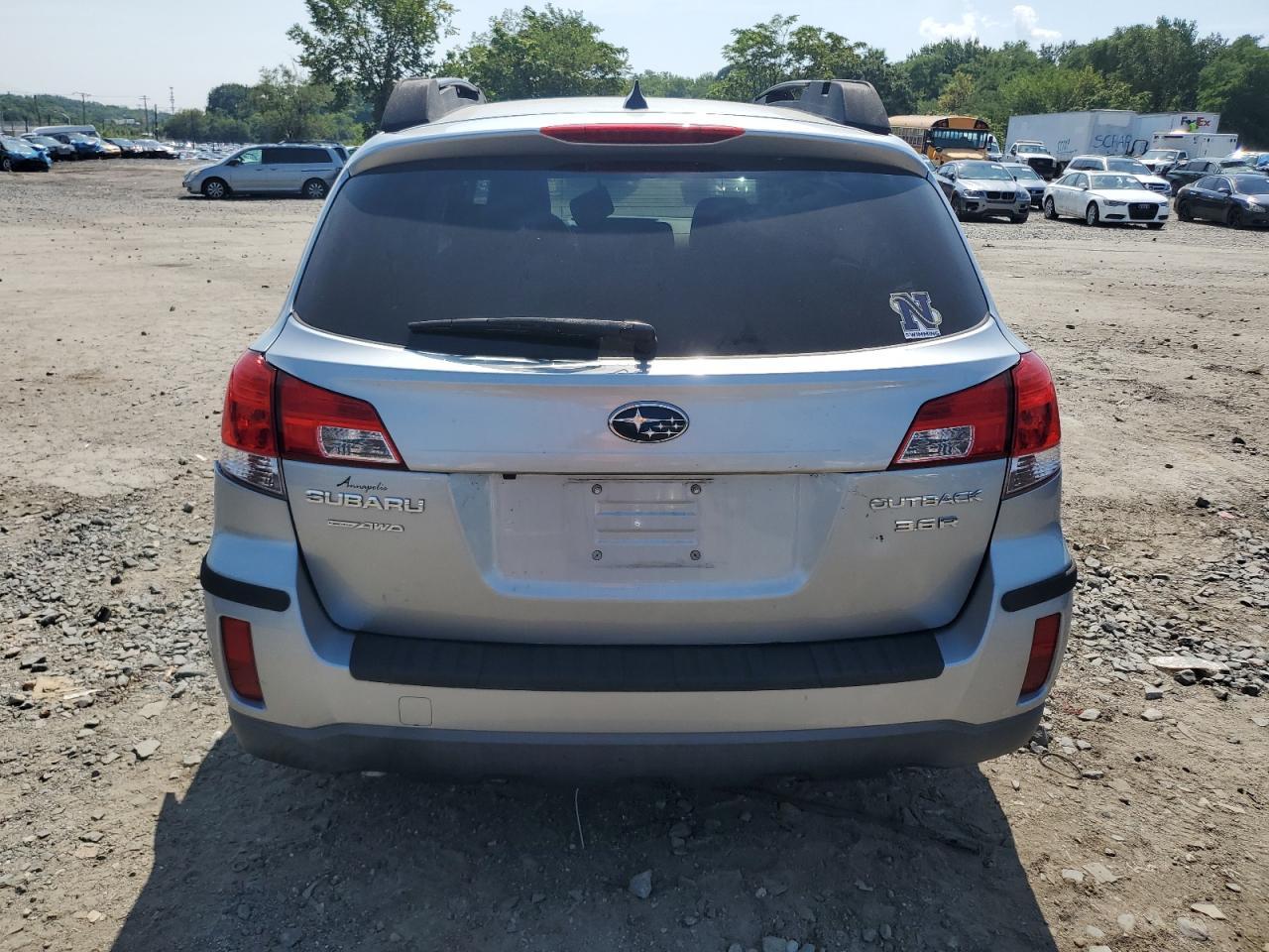 2014 Subaru Outback 3.6R Limited - Image 6