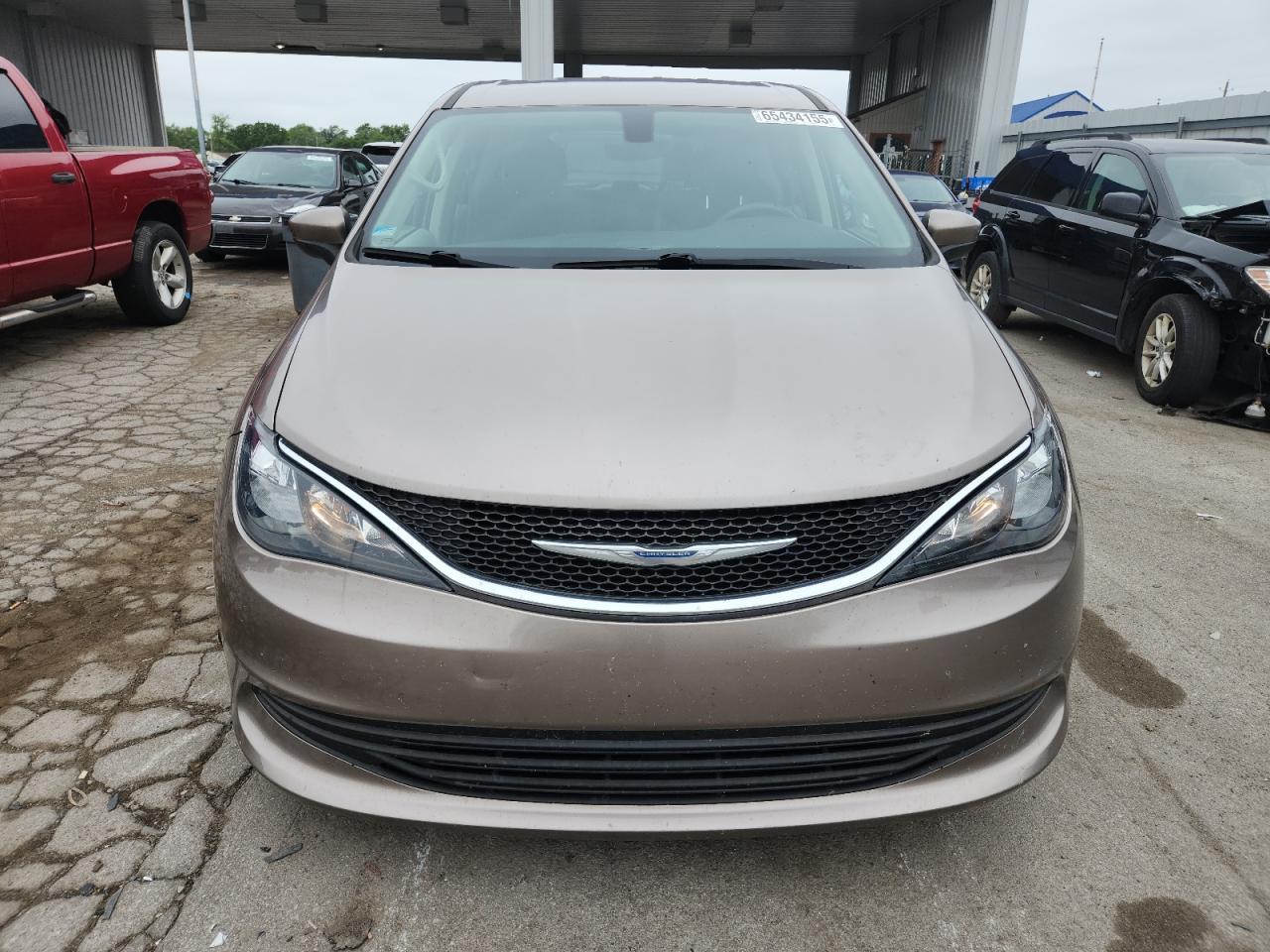 2017 Chrysler Pacifica Touring - Фото 5