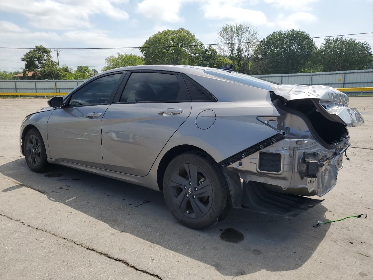 2023 Hyundai Elantra Sel - Image 2