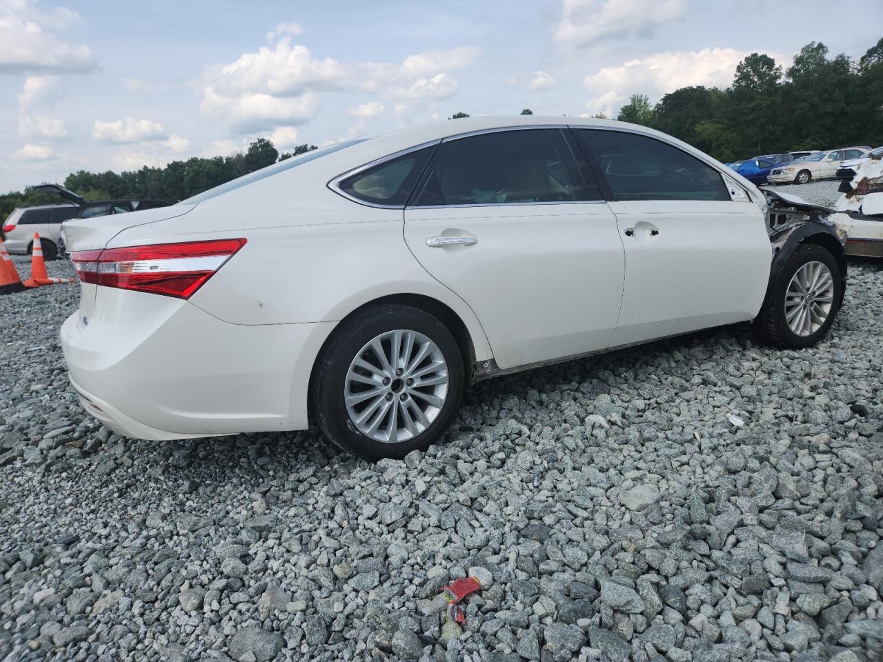 2015 Toyota Avalon Hybrid - Фото 3