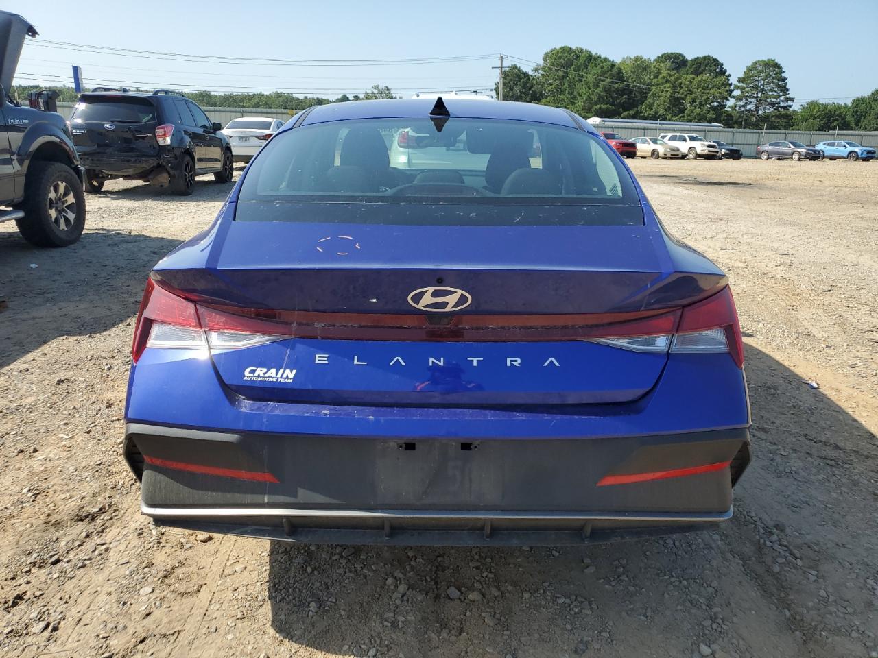 2025 Hyundai Elantra Se - Фото 6