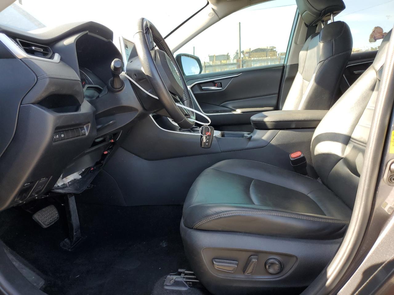 2021 Toyota Rav4 Xle Premium - Фото 7