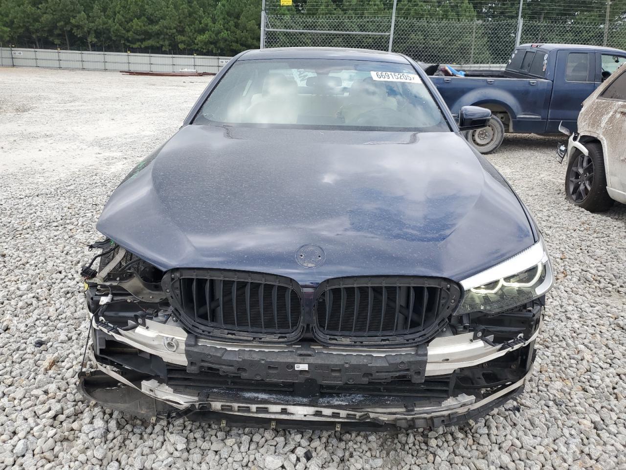 2017 BMW 530 I - Фото 5