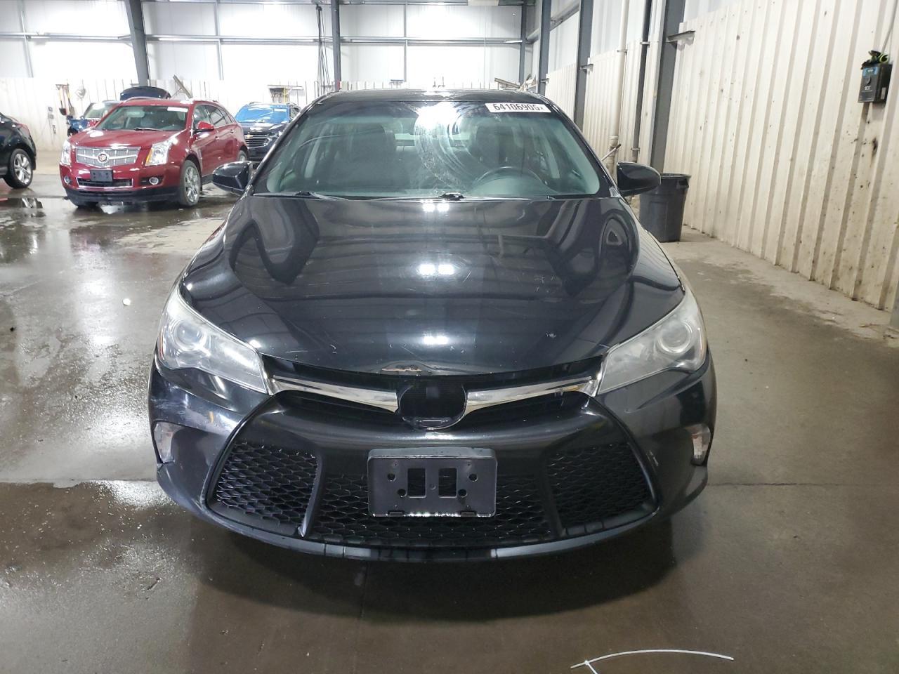 2015 Toyota Camry Le - Фото 5