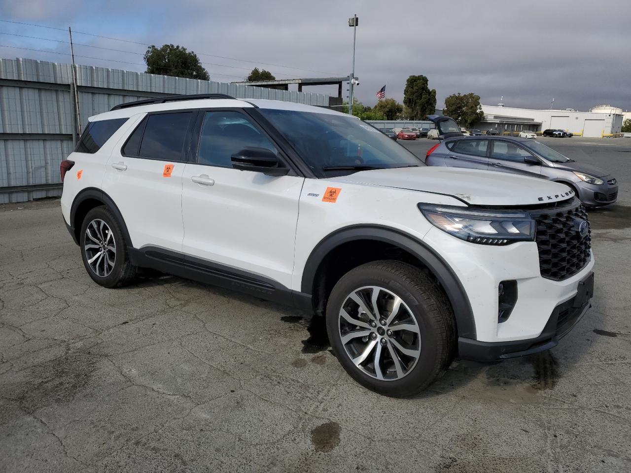 2025 Ford Explorer St-Line - Фото 4