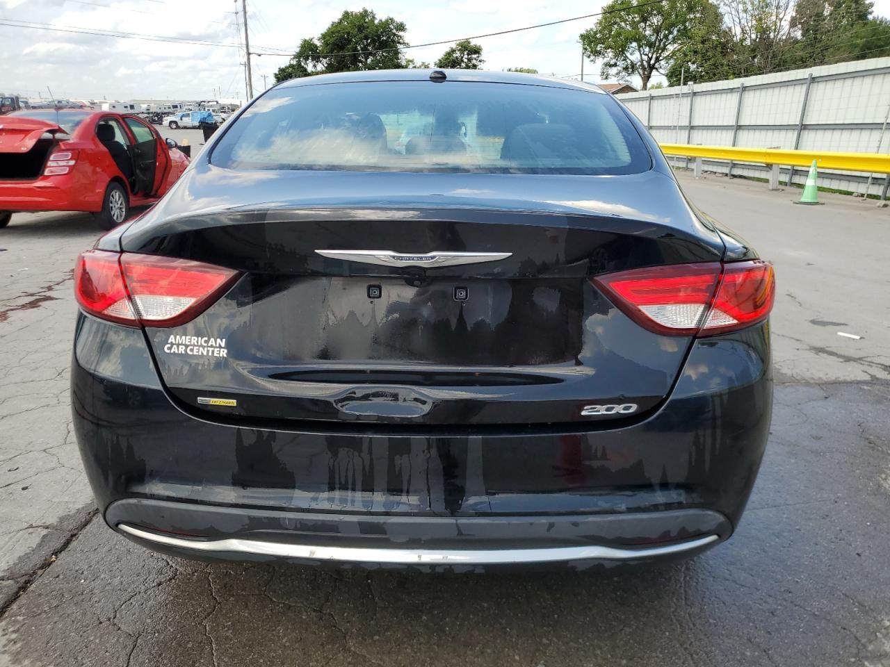 2015 Chrysler 200 Limited - Image 6