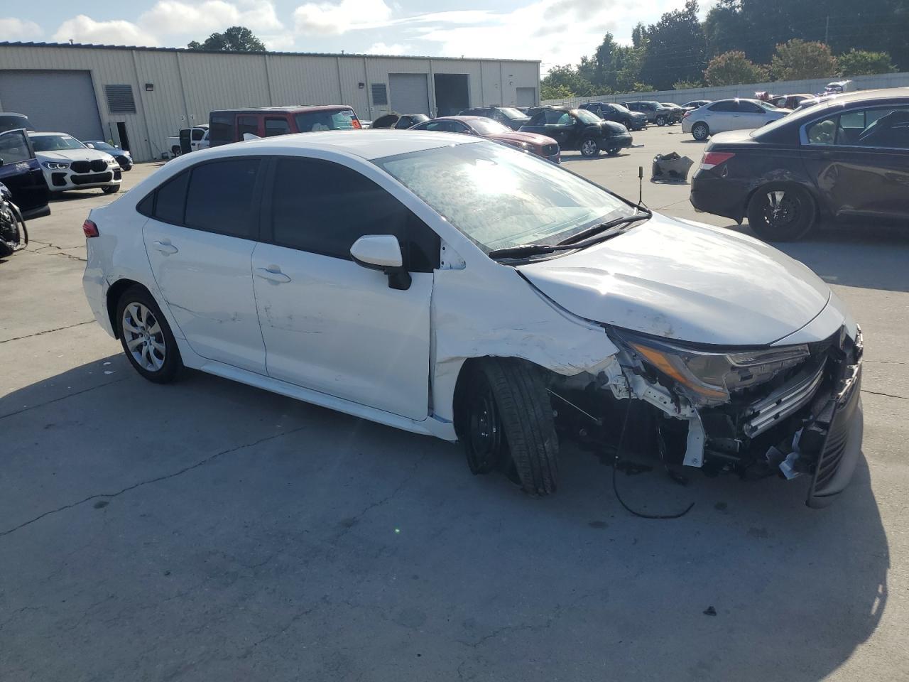 2025 Toyota Corolla Le - Фото 4