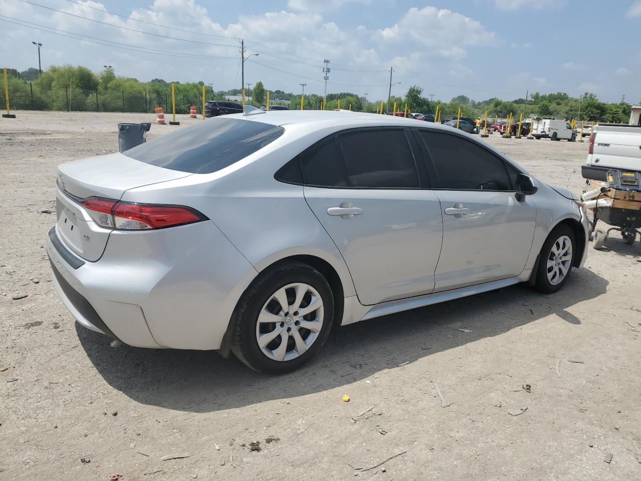2022 Toyota Corolla Le - Фото 3