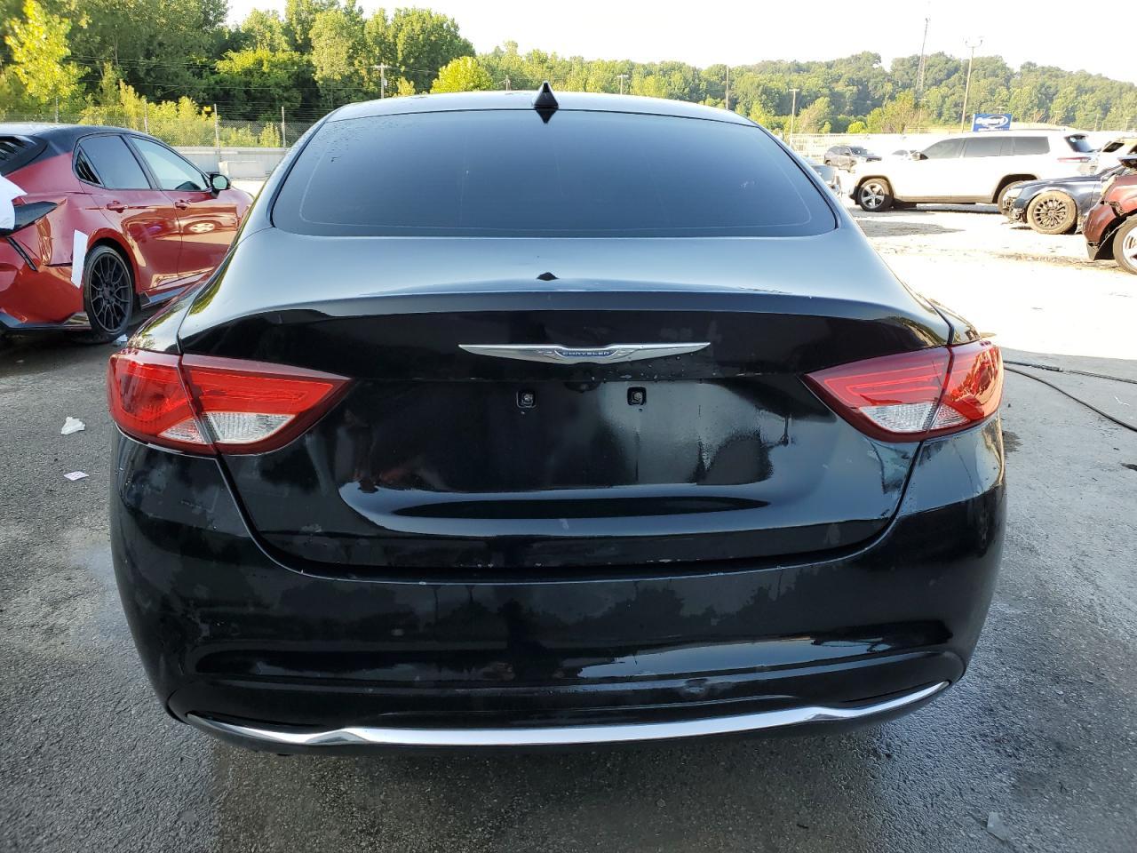 2016 Chrysler 200 Limited - Фото 6