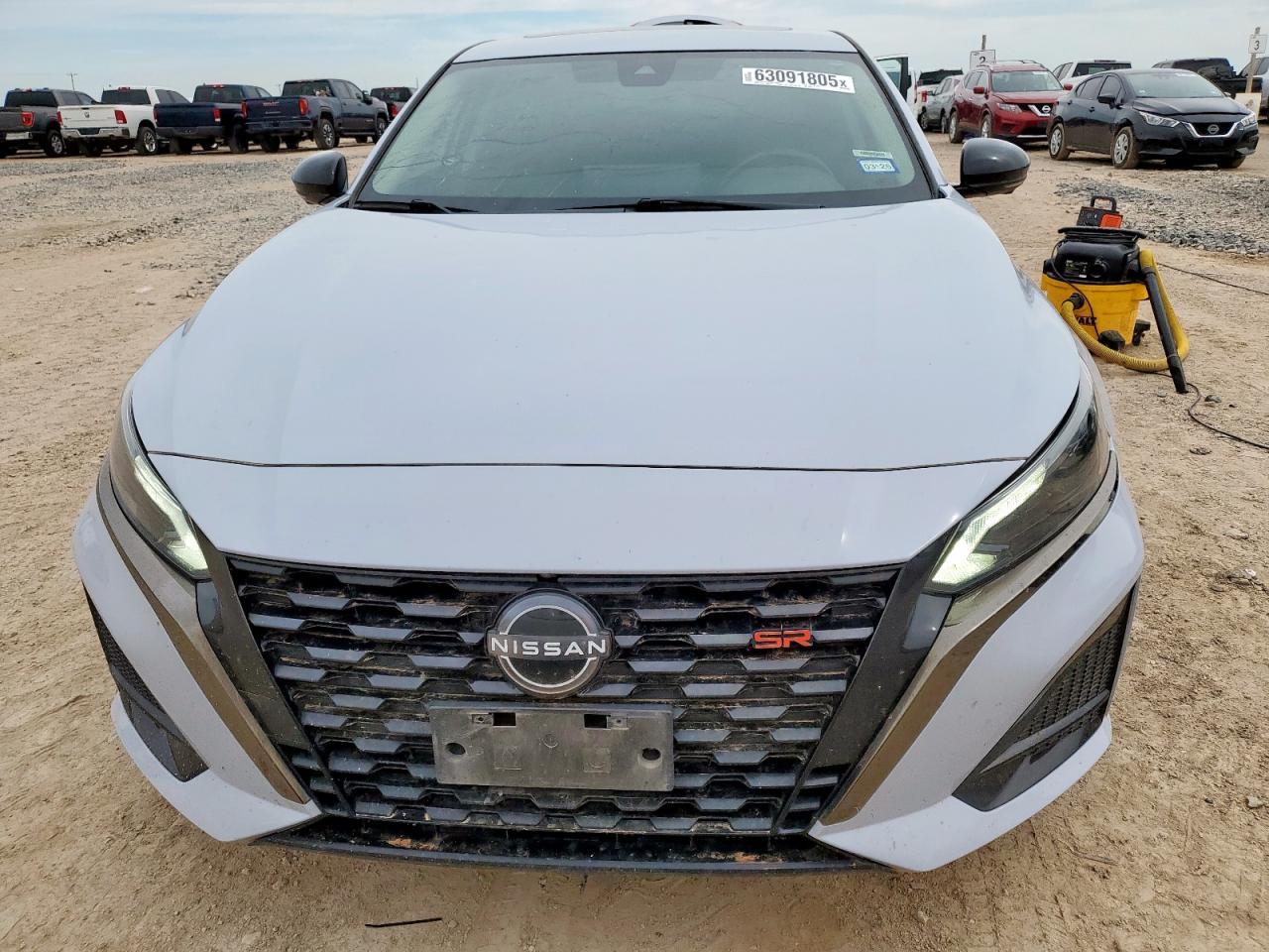 2023 Nissan Altima Sr - Фото 5