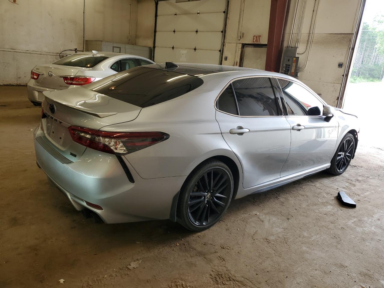 2024 Toyota Camry Xse - Фото 3