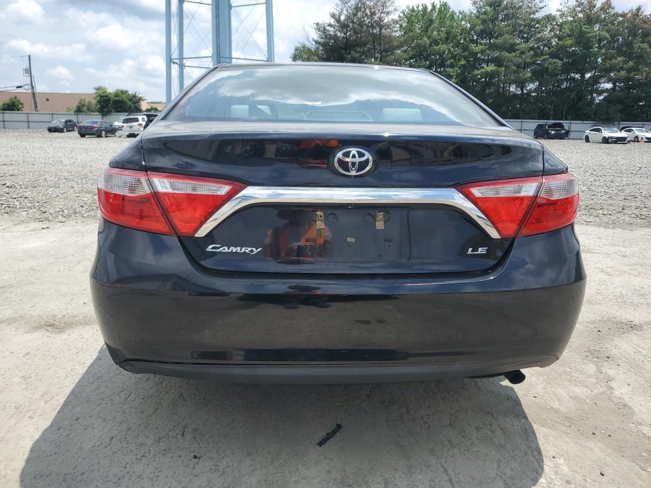 2015 Toyota Camry Le - Фото 6