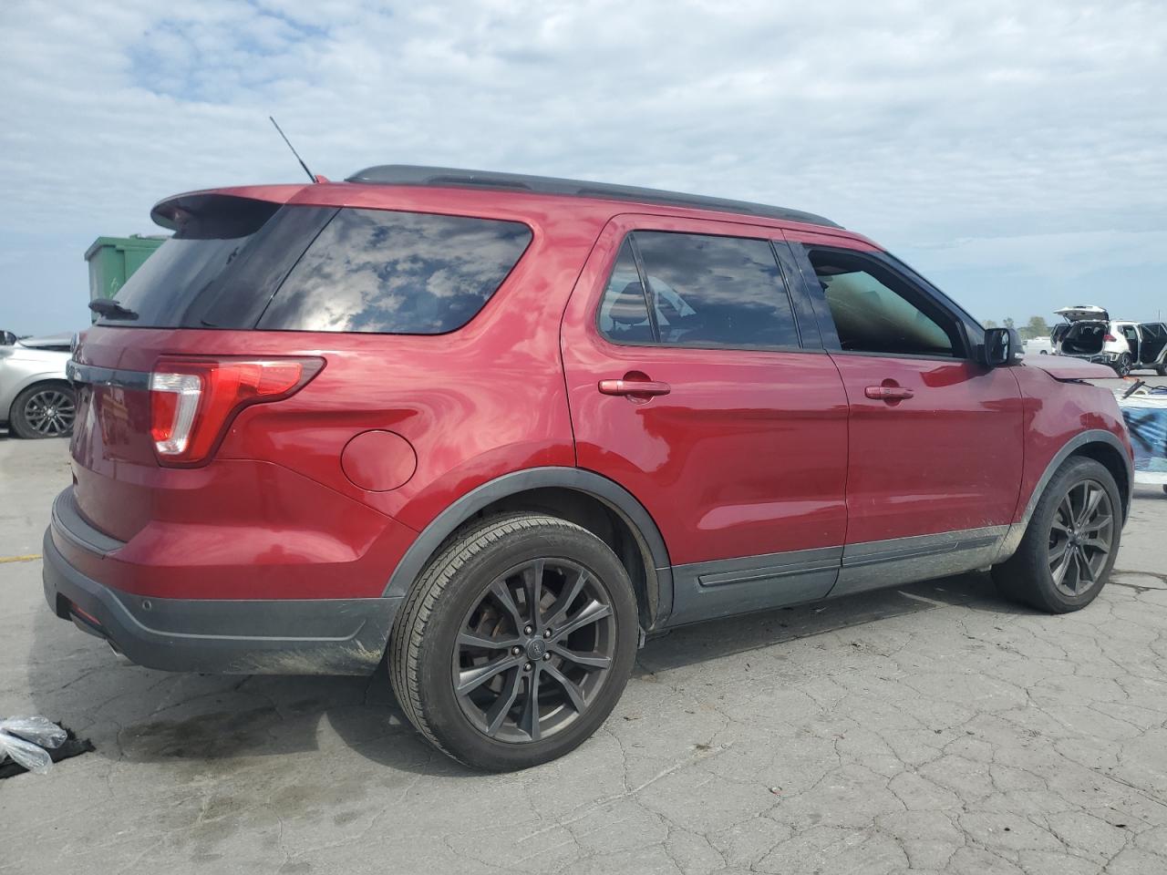 2018 Ford Explorer Xlt - Фото 3
