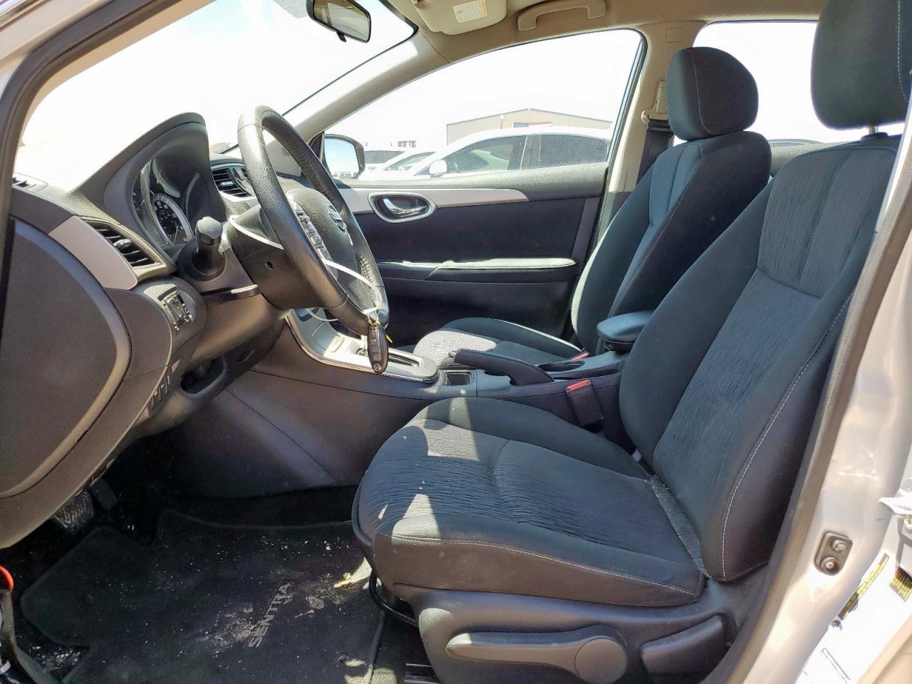 2015 Nissan Sentra S - Image 7