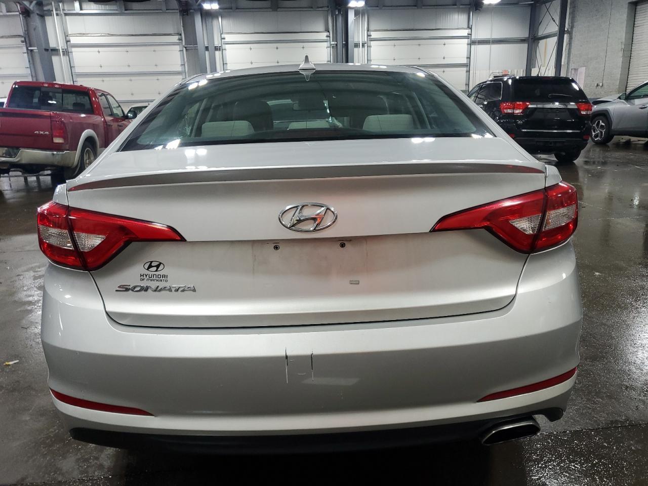 2017 Hyundai Sonata Se - Image 6