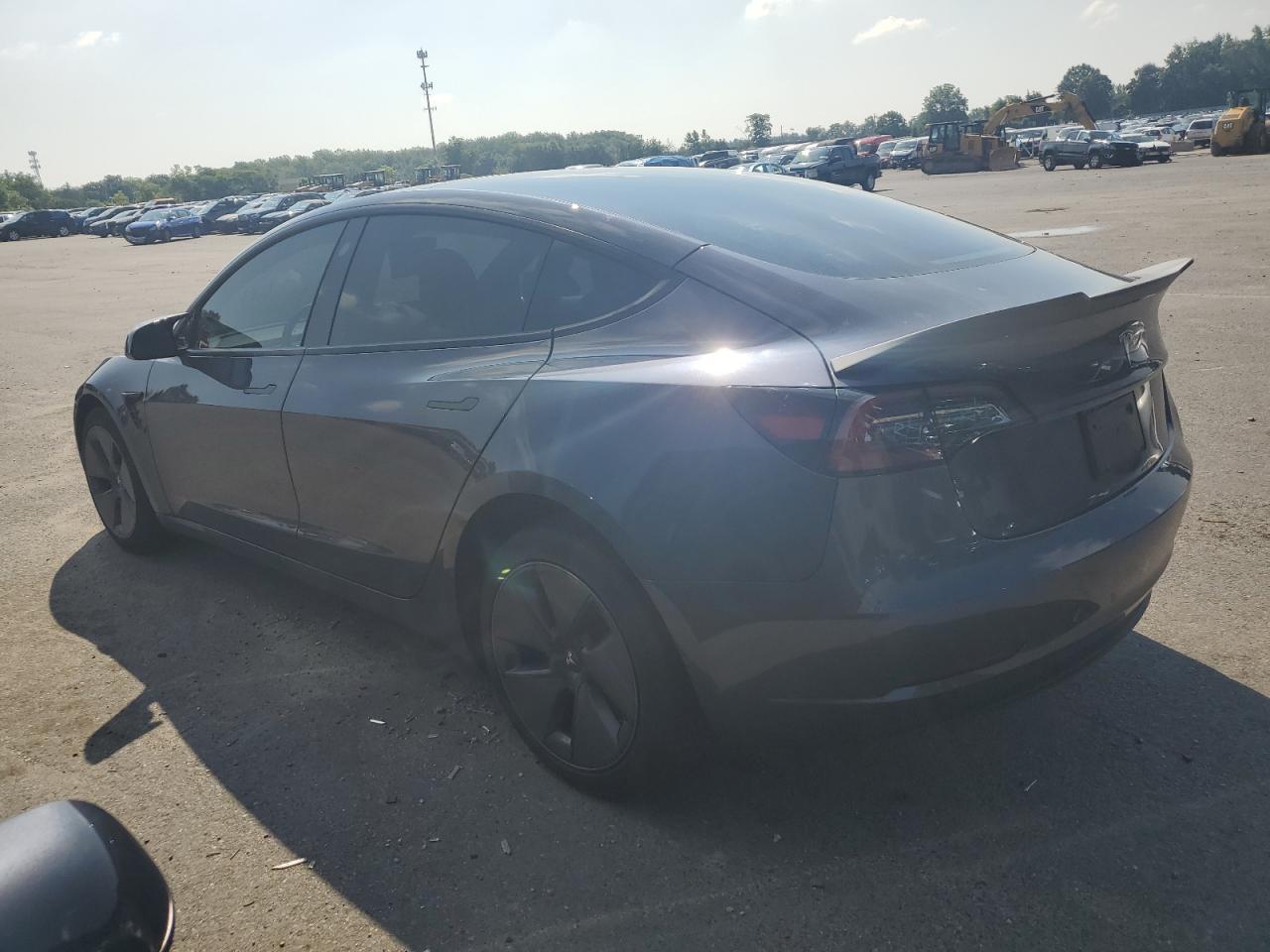 2023 Tesla Model 3 - Фото 2