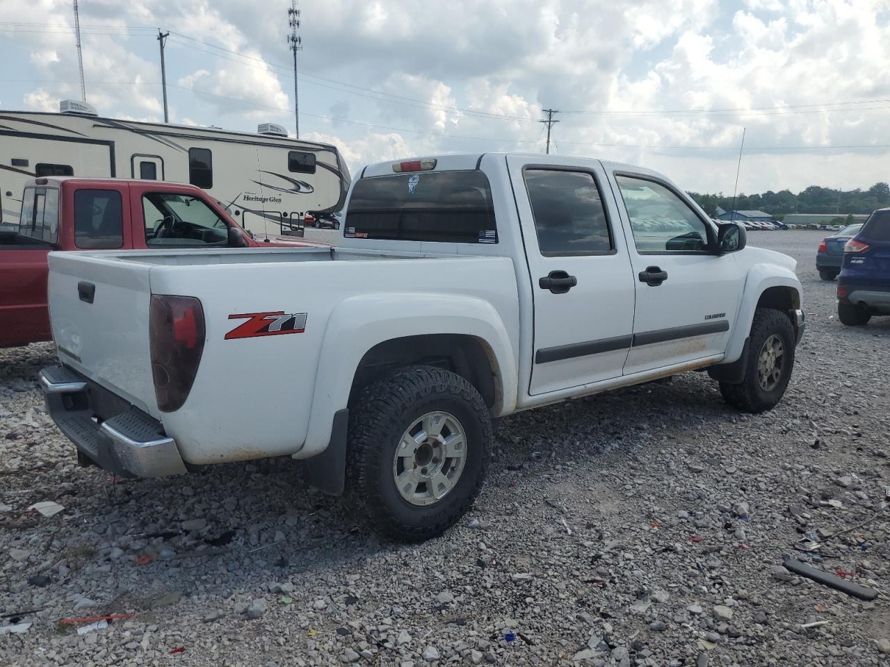 2005 Chevrolet Colorado - Image 3
