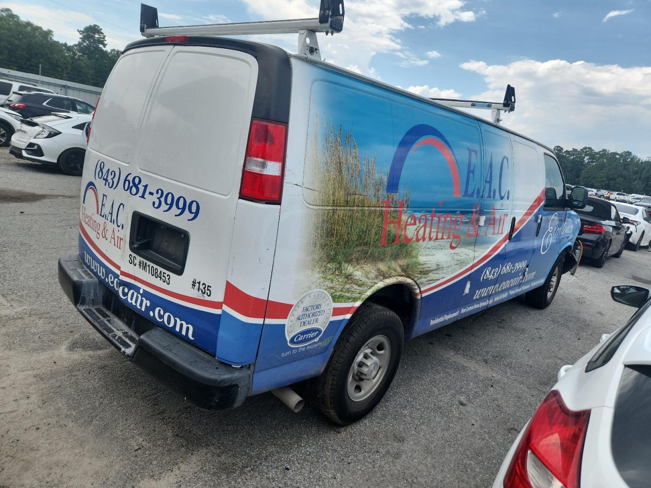 2022 Chevrolet Express G2500 - Фото 3