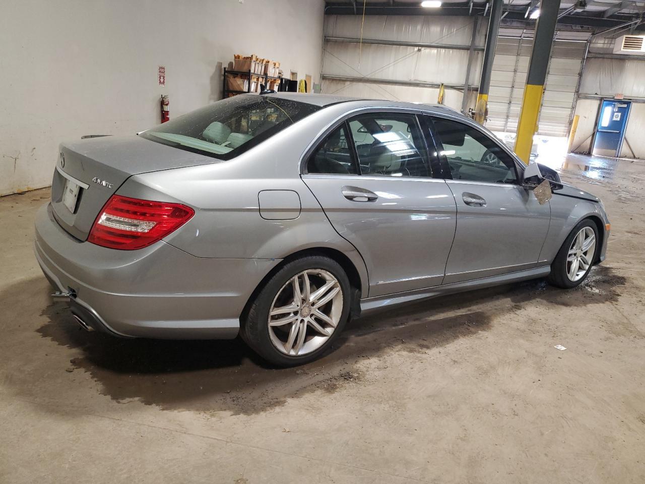 2012 Mercedes-Benz C 300 4Matic - Фото 3