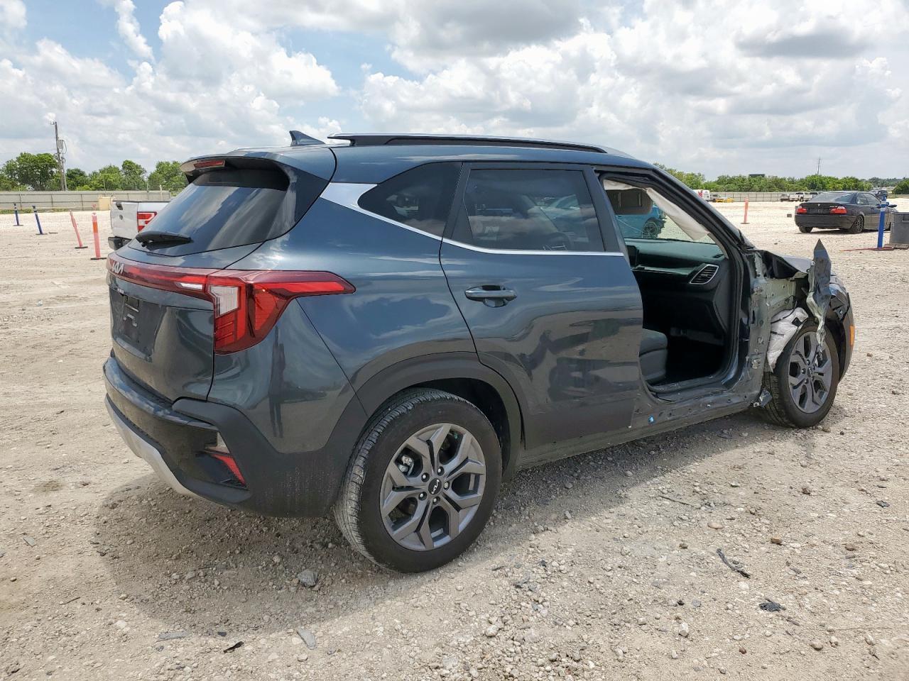 2024 Kia Seltos S - Image 3