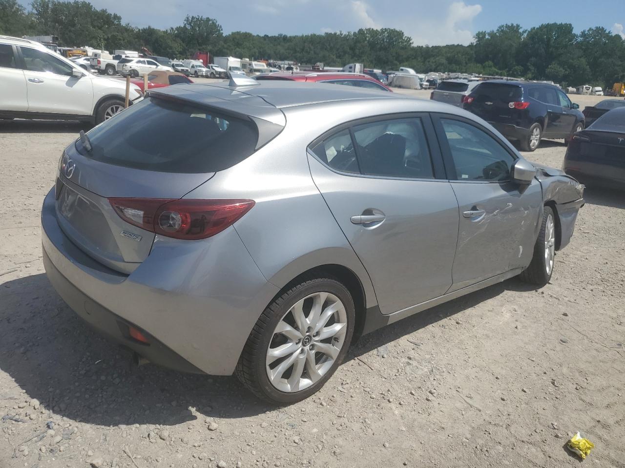 2016 Mazda 3 Grand Touring - Фото 3