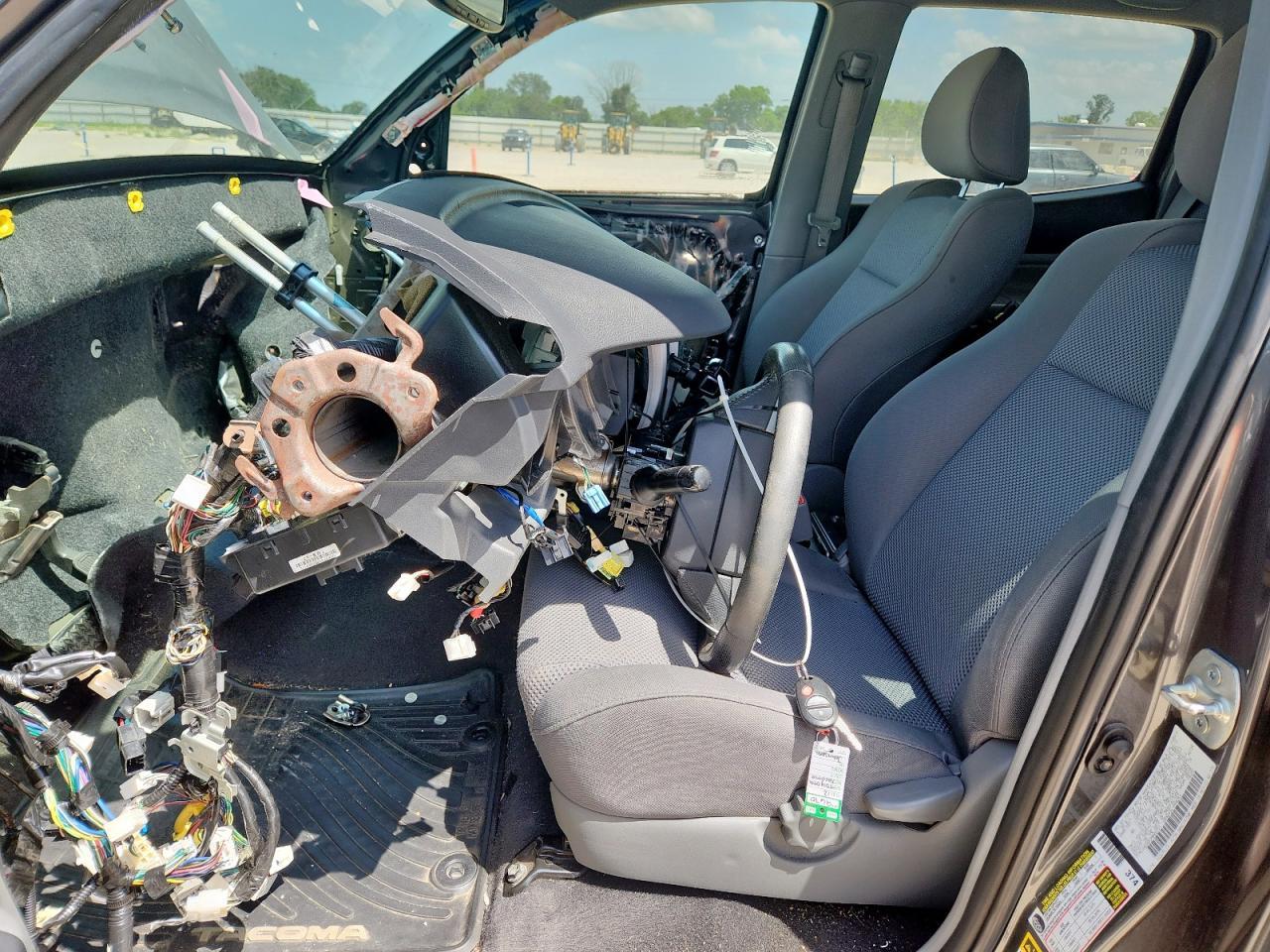 2012 Toyota Tacoma Double Cab - Image 7