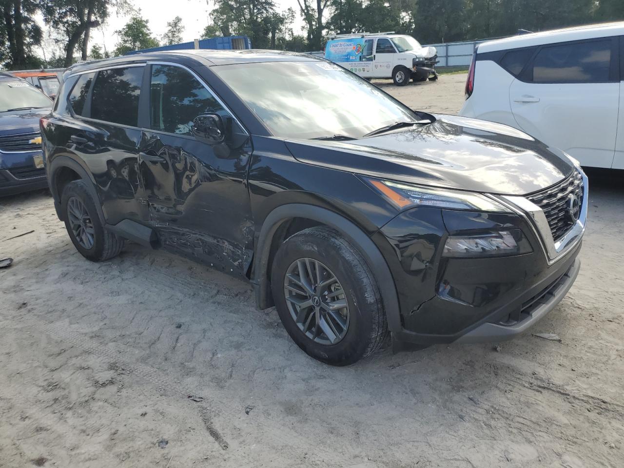 2023 Nissan Rogue S - Image 4