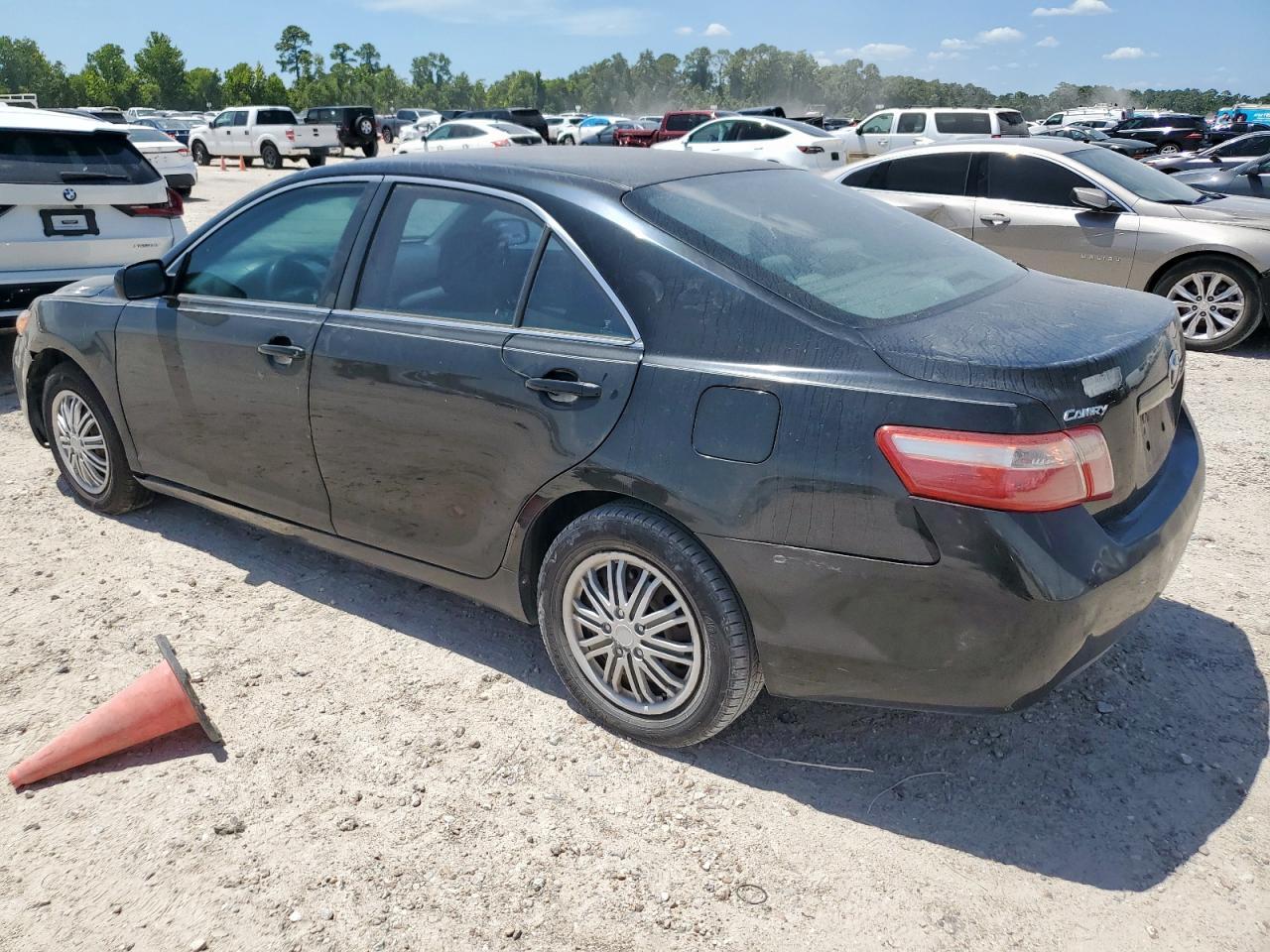 2009 Toyota Camry Base - Фото 2