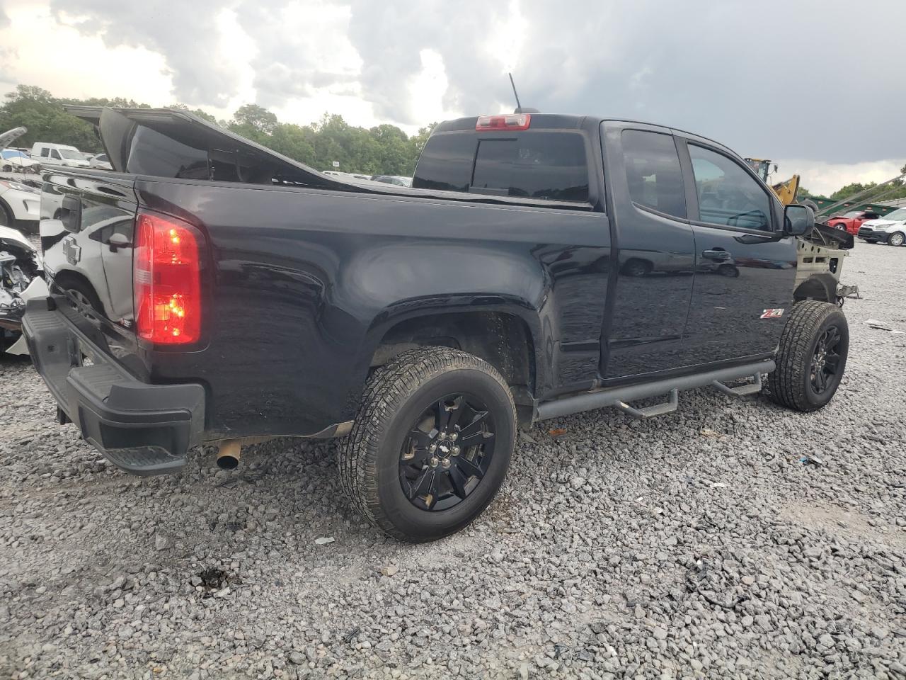 2018 Chevrolet Colorado Z71 - Фото 3
