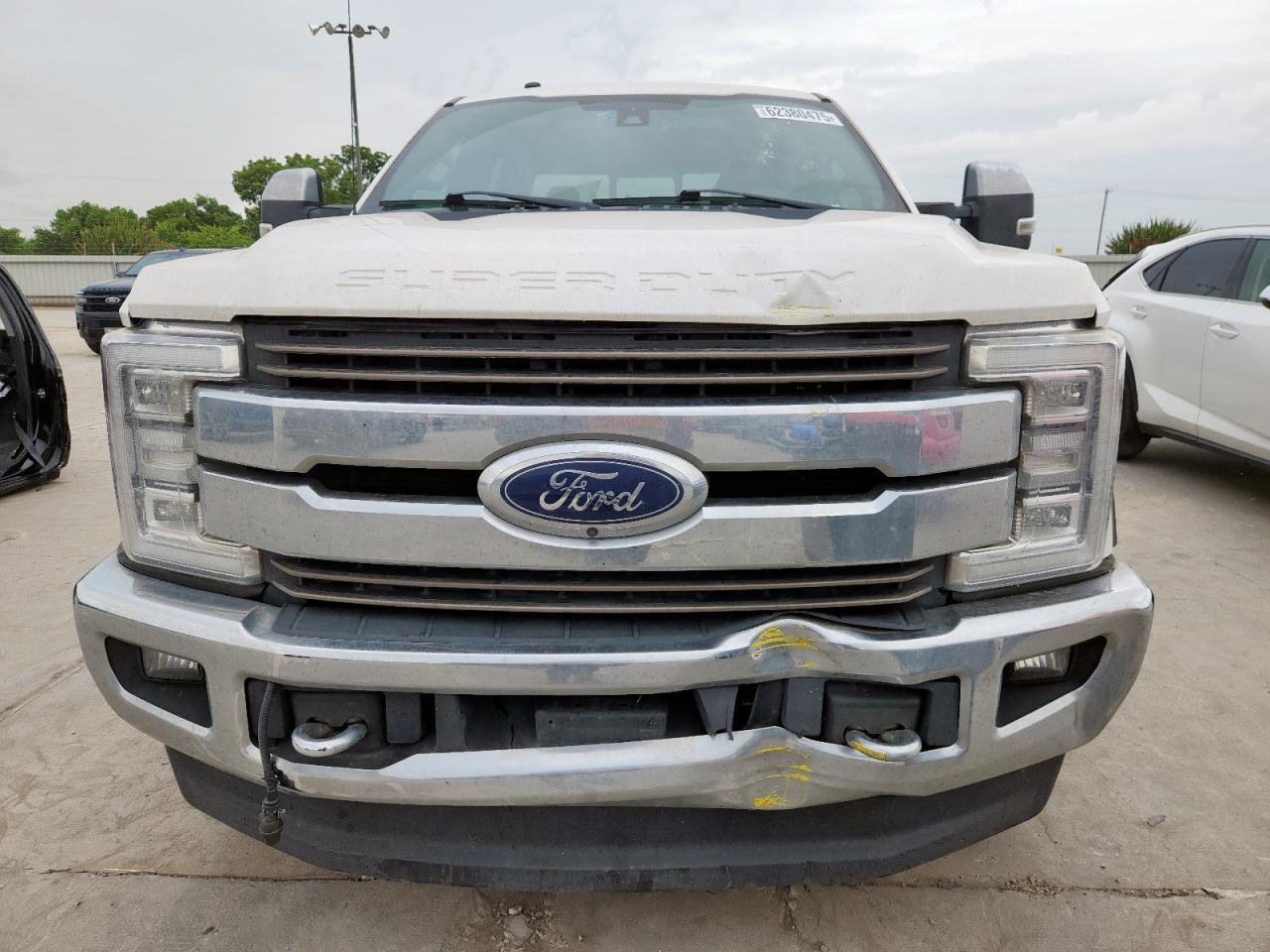 2017 Ford F250 Super Duty - Фото 5