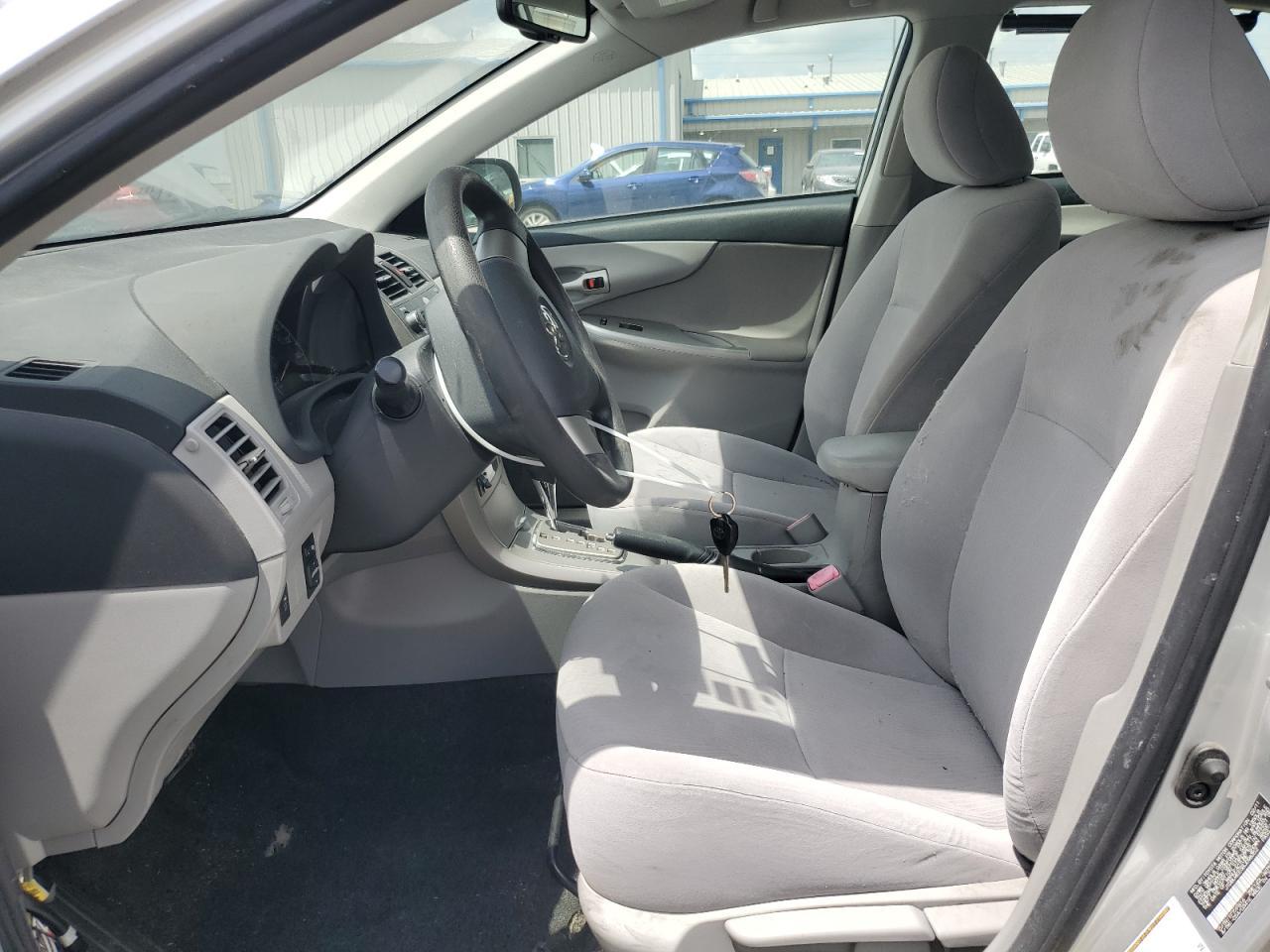 2011 Toyota Corolla Base - Фото 7