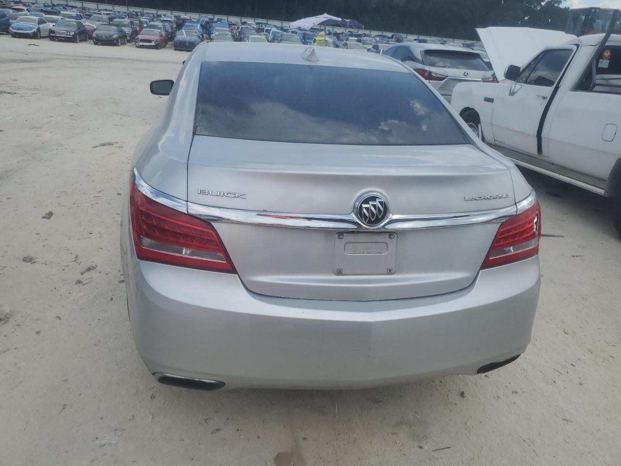 2015 Buick Lacrosse - Image 6