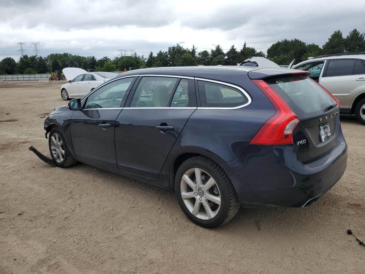 2017 Volvo V60 T5 Premier - Image 2