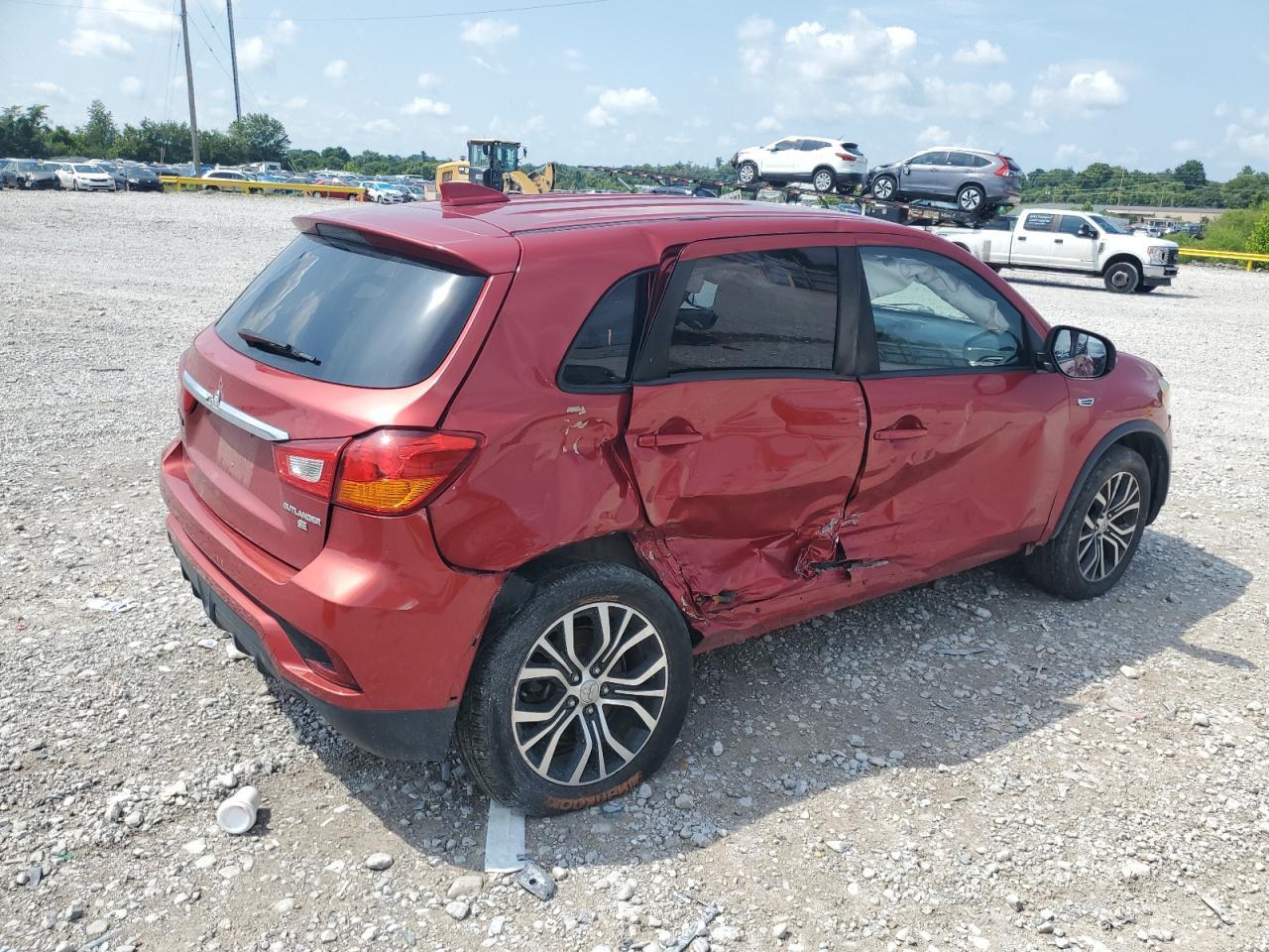 2018 Mitsubishi Outlander Sport Es - Фото 3
