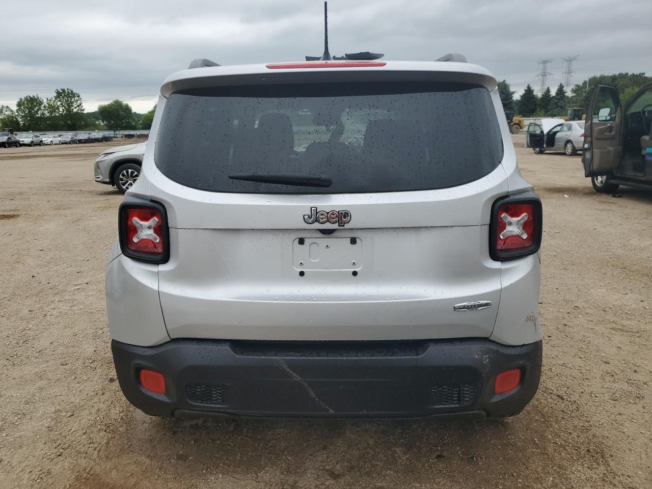 2016 Jeep Renegade Latitude - Фото 6