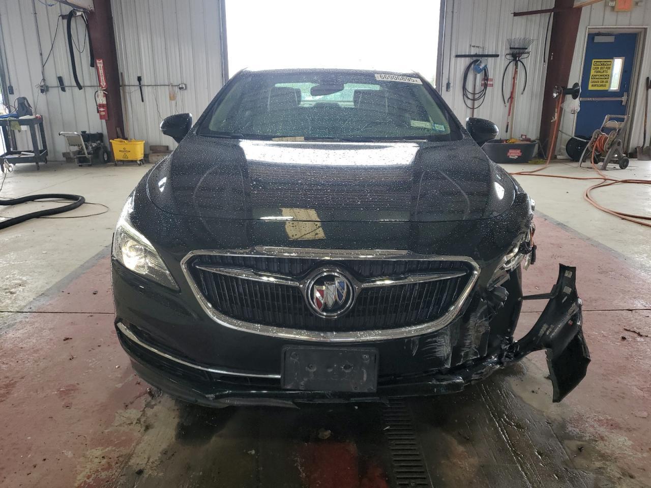 2017 Buick Lacrosse Preferred Preferred - Image 5