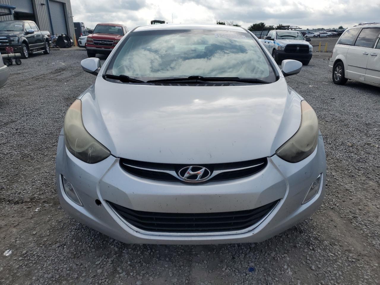 2013 Hyundai Elantra Gls - Фото 5