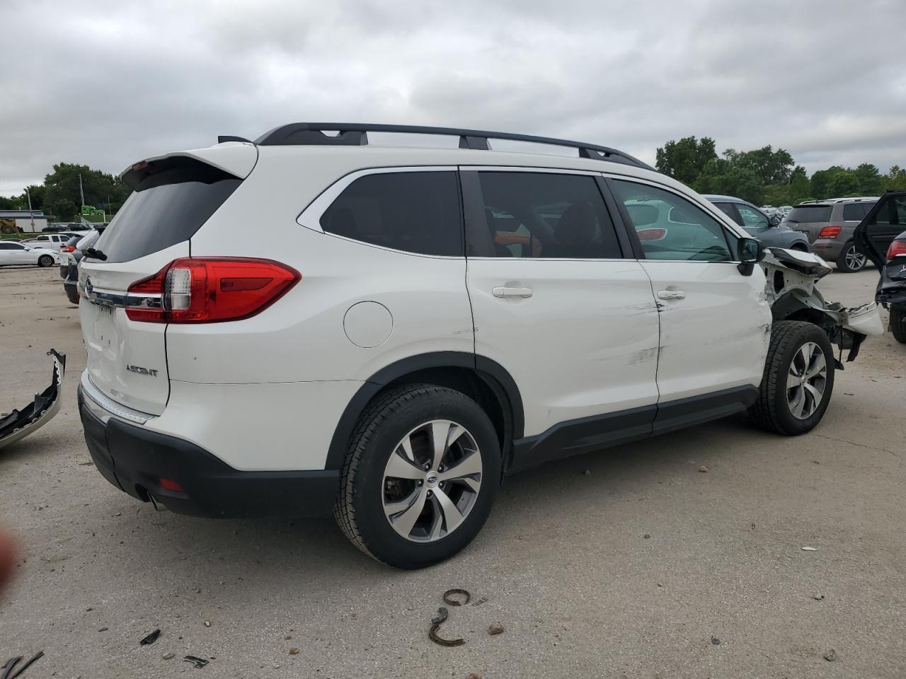 2021 Subaru Ascent Premium - Image 3