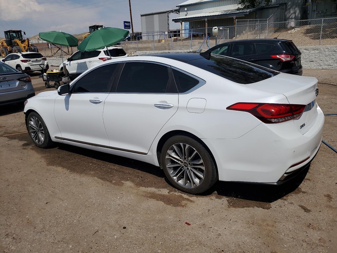 2015 Hyundai Genesis 3.8L - Фото 2