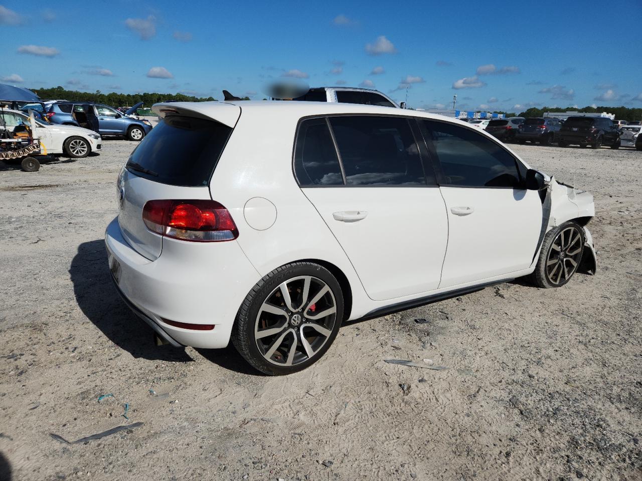2011 Volkswagen Gti - Image 3