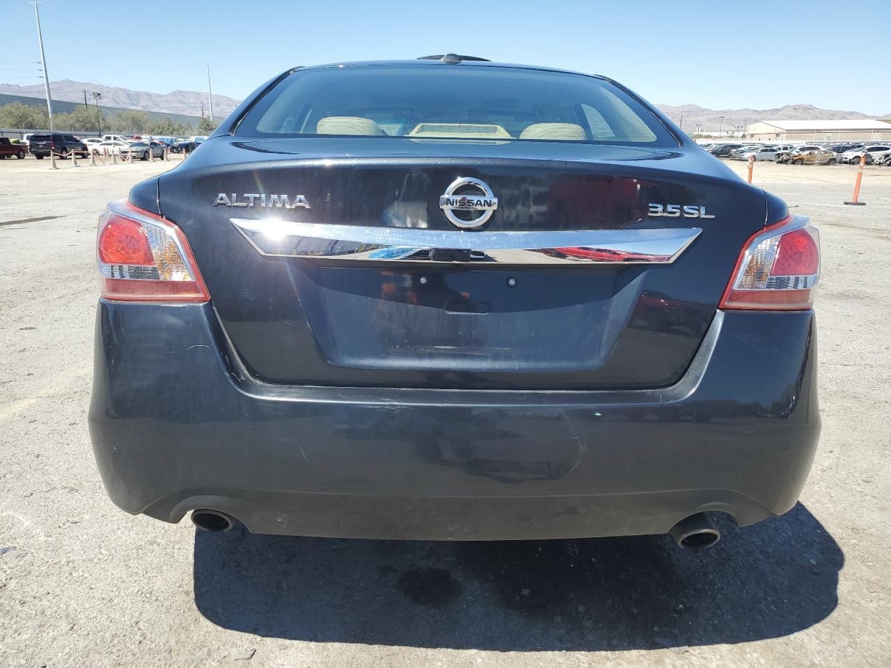 2013 Nissan Altima 3.5S - Image 6