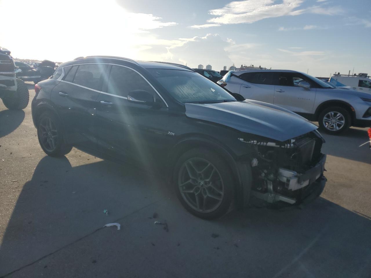 2018 Infiniti Qx30 Base - Image 4