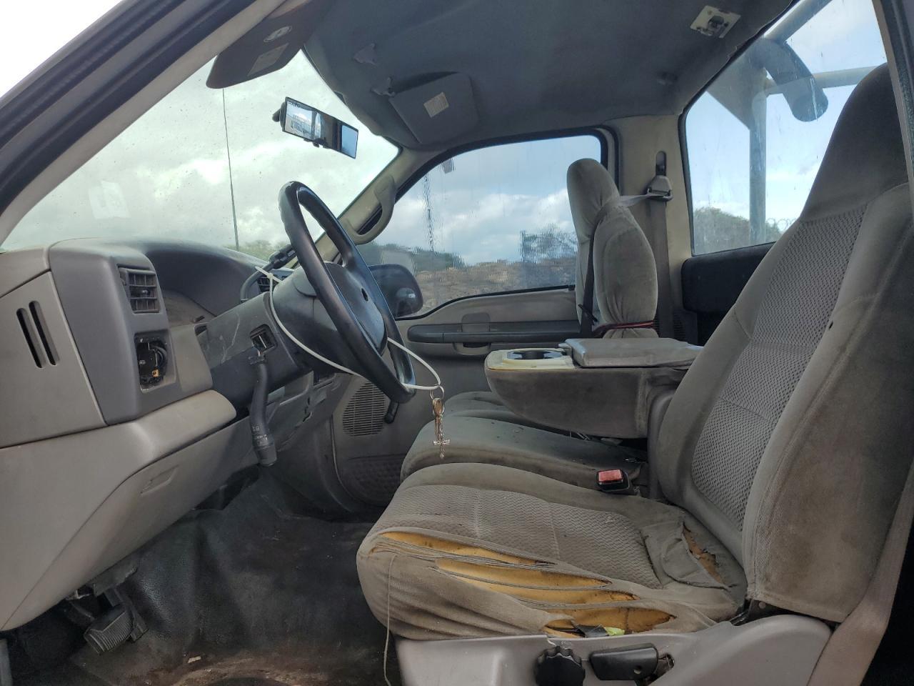 2001 Ford F250 Super Duty - Image 7