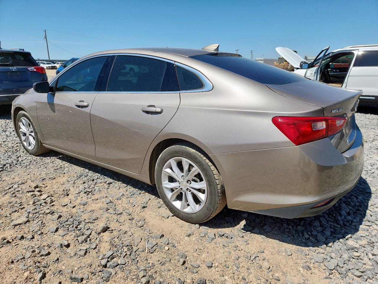 2023 Chevrolet Malibu Lt - Image 2