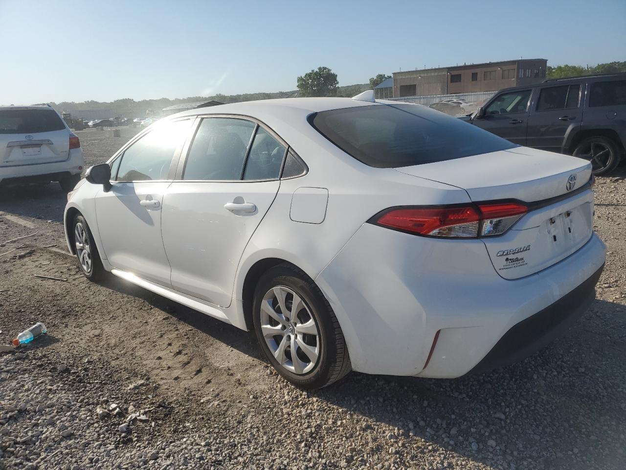 2023 Toyota Corolla Le - Image 2