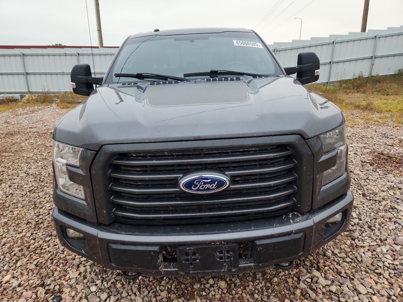 2016 Ford F150 Supercrew - Image 5