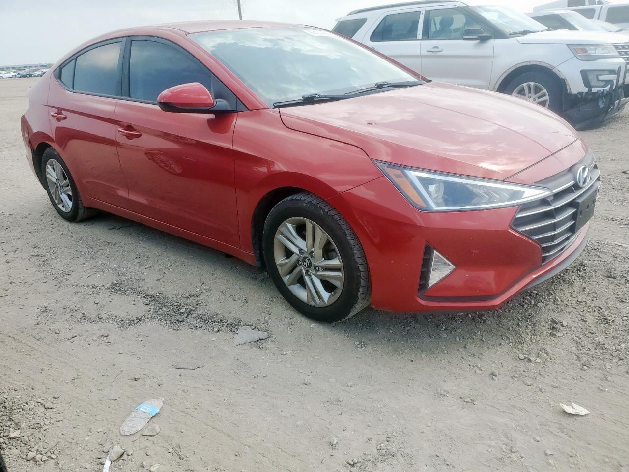 2019 Hyundai Elantra Sel - Image 4