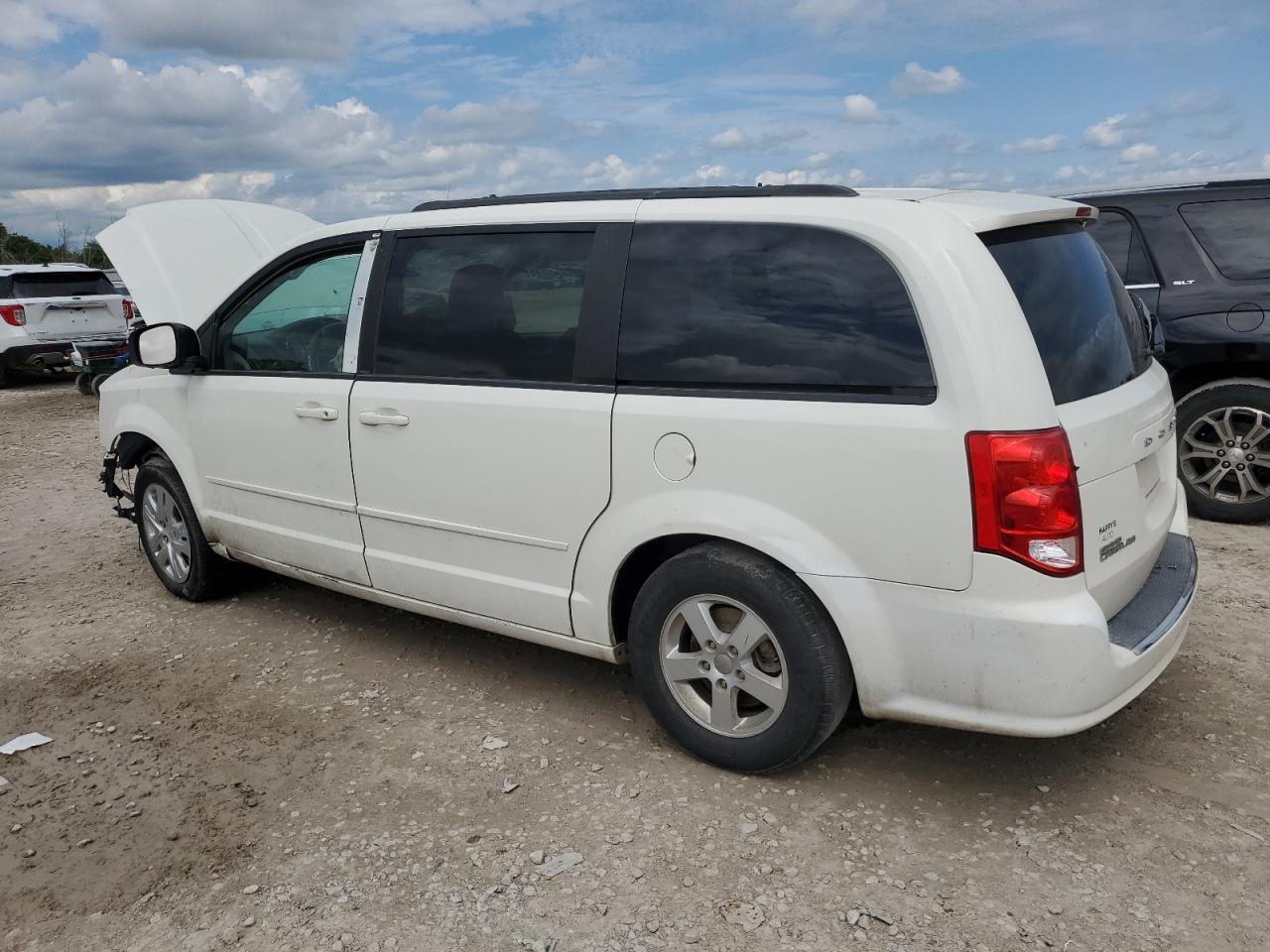 2012 Dodge Grand Caravan Sxt - Image 2
